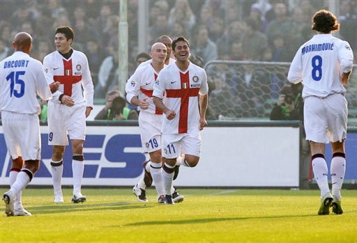 意媒：国米想引进一名年轻中卫，目前共有3个目标（意媒：国米寻求签下年轻中卫，三名候选在列）