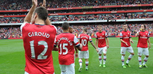 亚泰小将景泊羲完成中超首秀，月初曾说自己的梦想是中超首发（亚泰小将景泊羲迎来中超处子秀：月初曾言梦想是跻身中超首发）