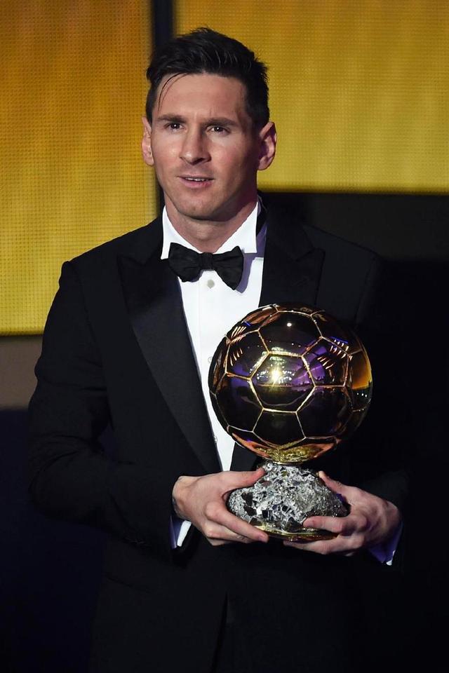 慢镜头：戴维不会在一月离开尤文，斯帕莱蒂准备重新激活他（慢镜头：戴维冬窗留守尤文，斯帕莱蒂拟重新启用）