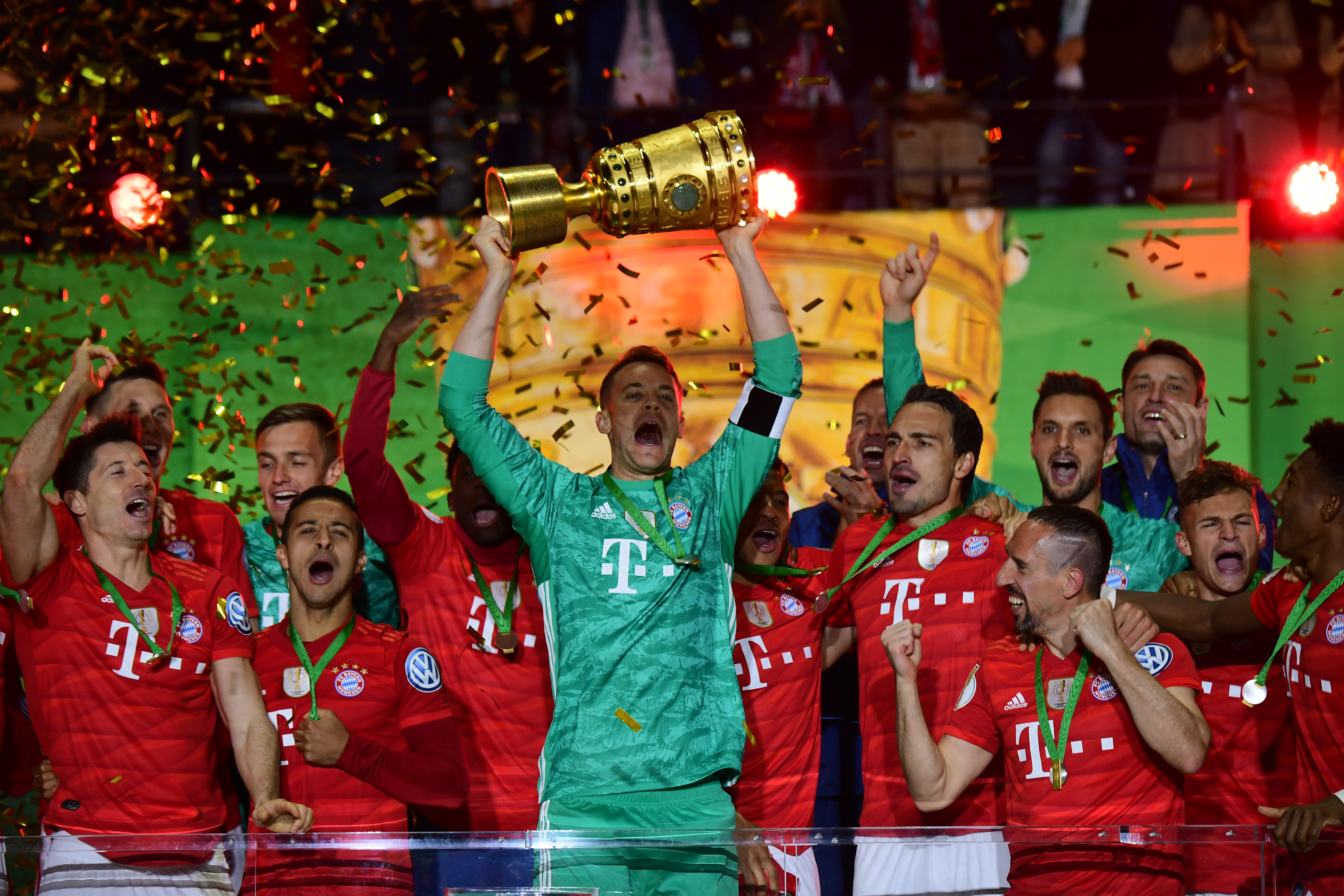 米兰客战都灵：莱奥、恩昆库、莫德里奇首发，巴尔泰萨吉出战（米兰做客都灵：莱奥、恩昆库、莫德里奇先发，巴尔泰萨吉出战）