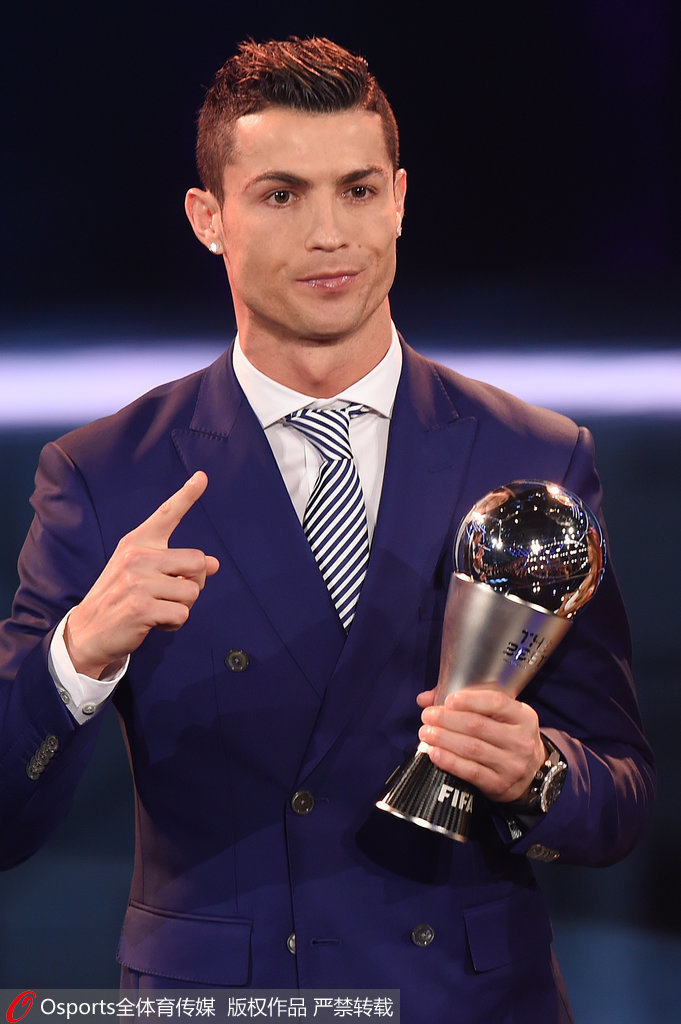 曼联7000万英镑签下亚当·沃顿的交易在水晶宫承认拜仁计划从老特拉福德挖角后加速进行。（水晶宫证实拜仁意图从老特拉福德挖角后，曼联以7000万英镑签下亚当·沃顿的交易加速推进）