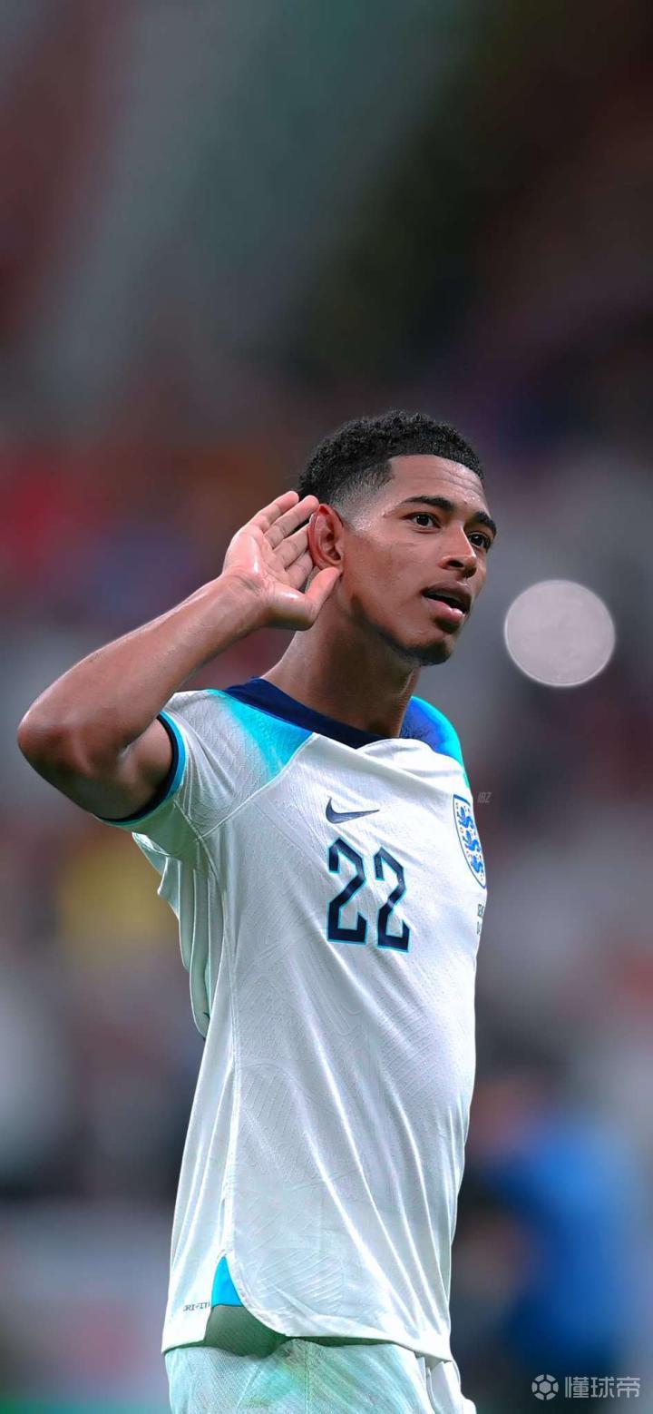 年度教练研修班在广州闭幕，足协将给本土教练更多机会（年度教练研修班广州收官，足协将为本土教练拓展更多机会）