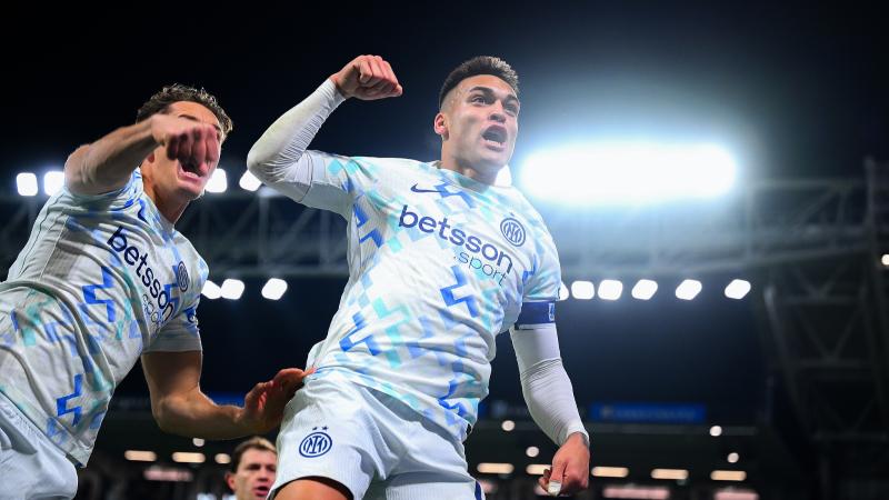 犹他爵士逆转击败篮网，豪取两连胜，马尔卡宁和乔治表现突出，篮网失误和外线投射不佳。（爵士逆转擒篮网收获两连胜，马尔卡宁与乔治闪耀，篮网失误多且外线手感不佳）