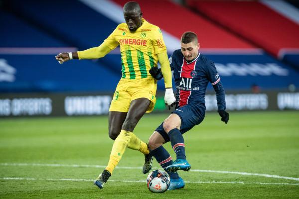 凯恩连续3场欧冠0球0助攻，为职业生涯并列最长场次（欧冠近3战凯恩0进球0助攻，追平生涯最长纪录）