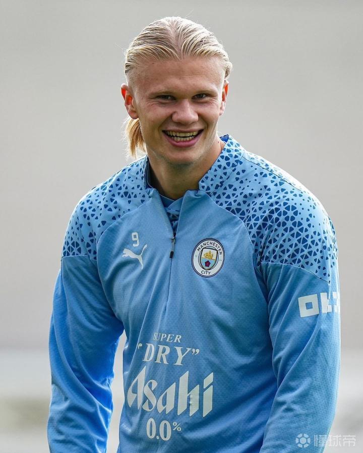 乱套，日本女排进世锦赛决赛！3-0欧洲劲旅，中国女排赢下排名赛（格局被打破！日本女排3-0横扫欧洲强敌闯进世锦赛决赛，中国女排收获排位赛胜利）