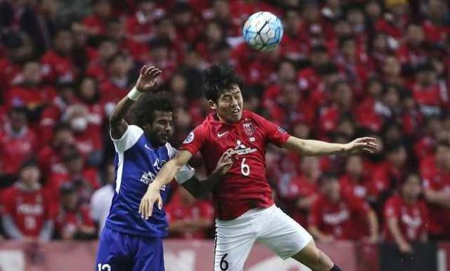 英超半场：福登开场闪击，格瓦迪奥尔破门，曼城2-0利兹联（英超半场战报：福登闪击先开纪录，格瓦迪奥尔建功，曼城2-0领先利兹联）