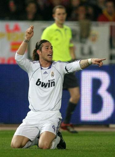 德转列右边锋身价榜：亚马尔2亿欧居首，萨卡第二奥利塞第三（德转右边锋身价排行：亚马尔以2亿欧领跑，萨卡第二、奥利塞第三）