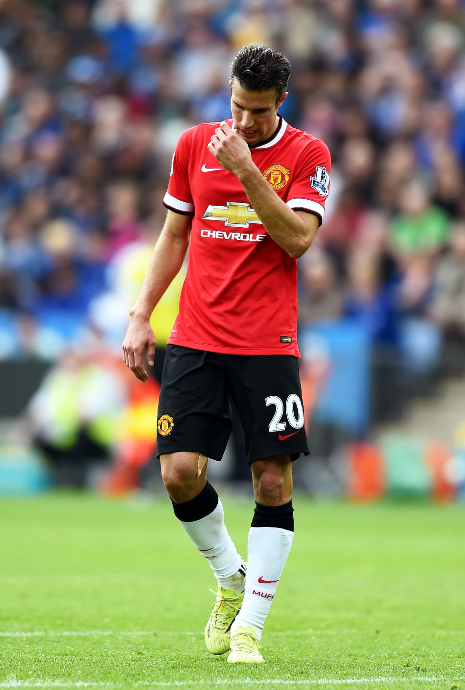 沙特联半场：莫克瓦纳造点+进球，哈森姆2-1拉斯永恒（沙特联半场战报：莫克瓦纳造点并破门，哈森姆暂以2-1领先拉斯永恒）