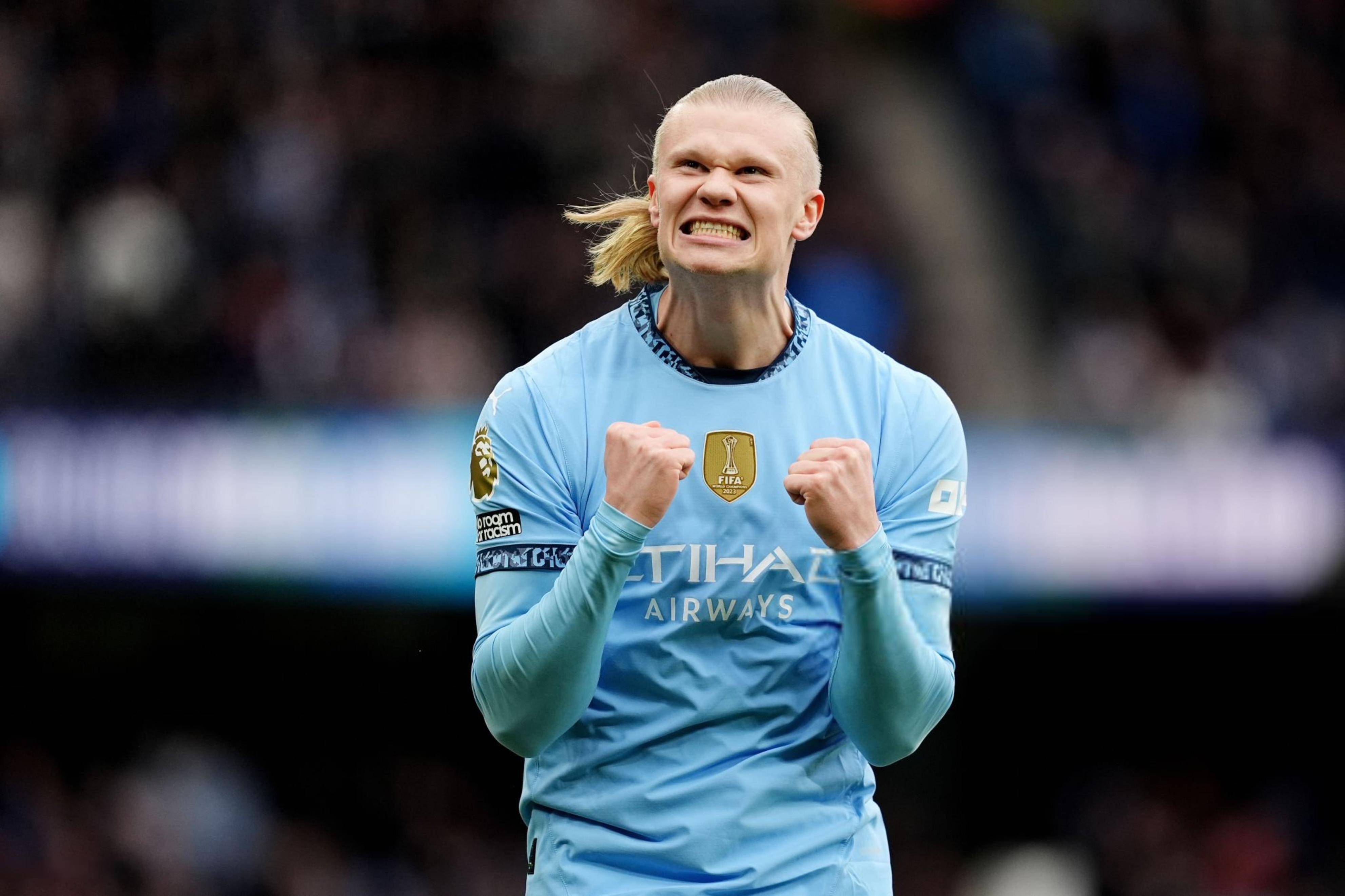 明年征战中超？黄希扬：没考虑那么多，得跟铜梁龙进一步沟通（谈明年征战中超，黄希扬：尚未多想，仍需与铜梁龙进一步沟通）