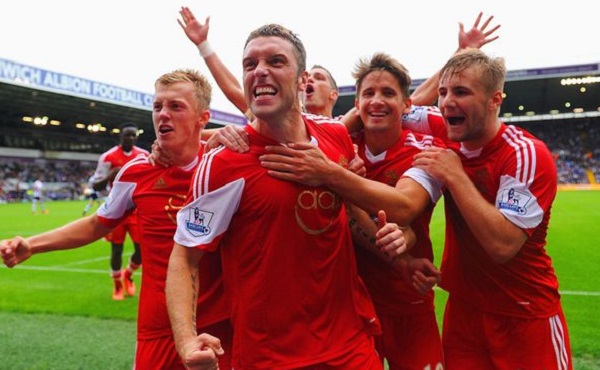 亚马尔更新社媒为拉菲尼亚庆生：生日快乐，大哥！（亚马尔社媒送祝福：祝拉菲尼亚生日快乐，大哥！）