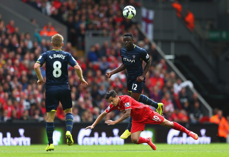 鲁比亚莱斯：特瓦斯批评前任主席拿高薪，他现在薪水却翻了11倍（鲁比亚莱斯质疑特瓦斯：曾批评前任高薪，如今自己薪酬暴涨11倍）