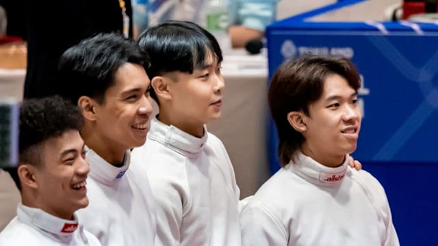 海港亚冠终零封！破2394天魔咒，陈威11次神扑，对手两中门柱（海港亚冠迎来零封，2394天魔咒终解！陈威11次神勇扑救，对手两次击中门柱）