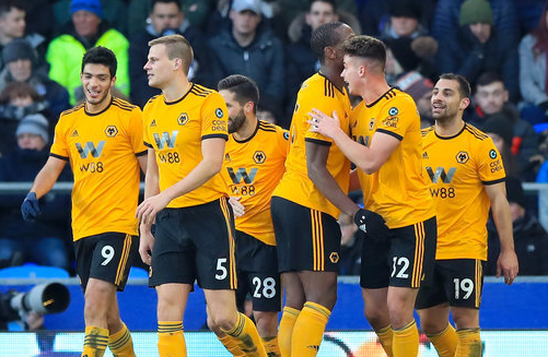 马卡报预测巴萨vs黄潜首发：佩德里缺阵，费兰亚马尔领衔（马卡报：巴萨战黄潜预计首发出炉——佩德里缺席，费兰与亚马尔领衔）