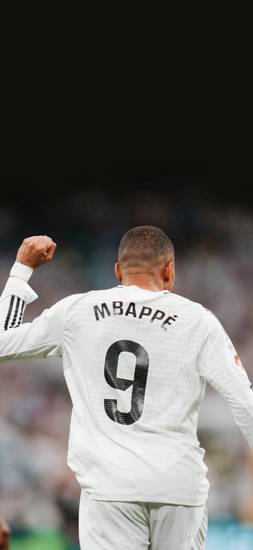 半场战报：毕尔巴鄂竞技0-0布拉格斯拉维亚，桑切特造险（半场：毕尔巴鄂竞技与布拉格斯拉维亚互交白卷，桑切特制造威胁）