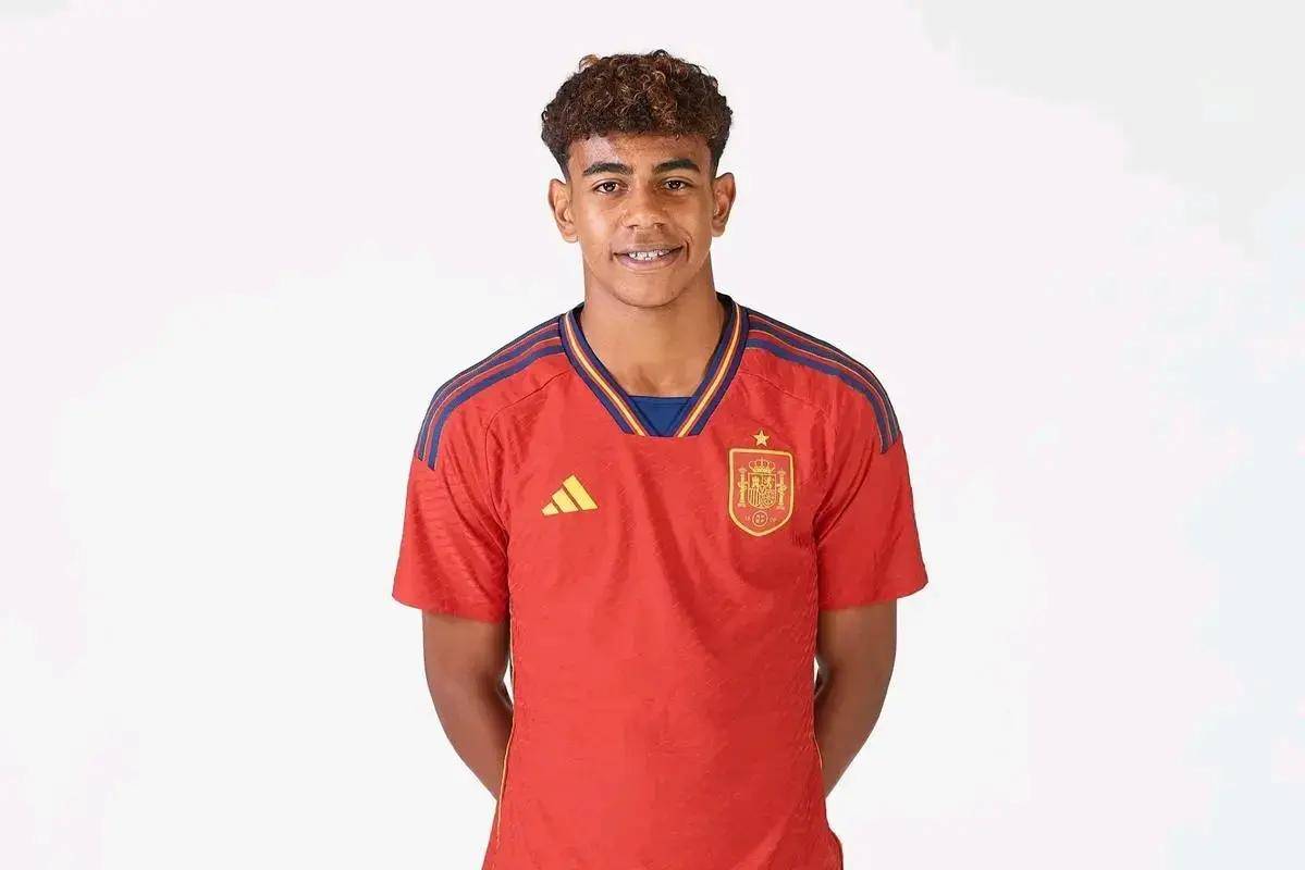 齐沃：欧冠输给马竞后，我一口气连抽了三根烟（齐沃：欧冠不敌马竞后，我连着抽了三支烟）